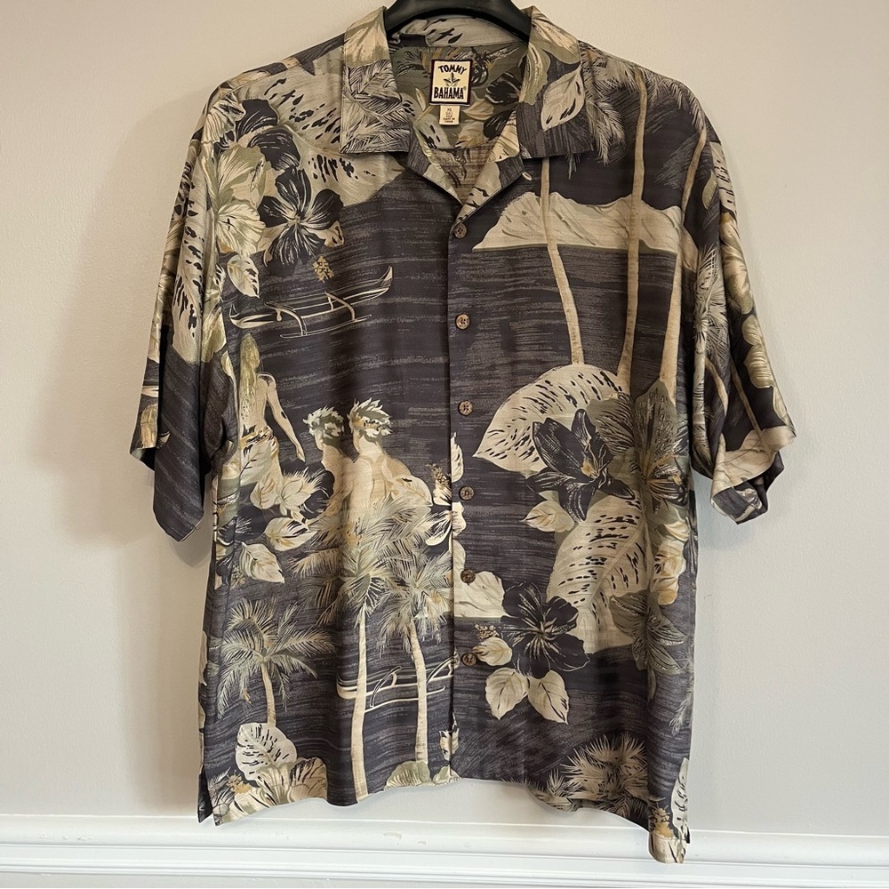 🌴 Tommy Bahama 100% Silk Hawaiian Shirt XL | Scenic Print Resort Wear - Picture 2 of 9